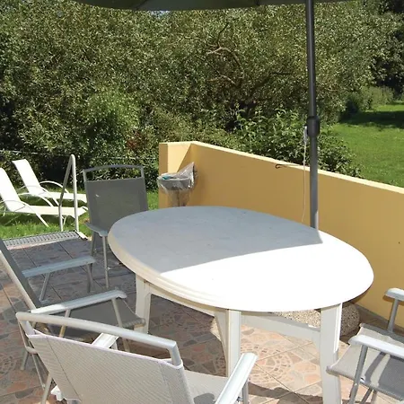 2 Bedroom Amazing In Prázdninový dům